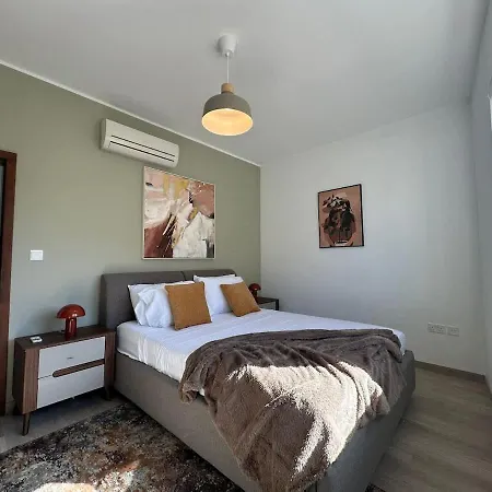 Ferienhaus With Pool Garage Games And Gym Naxxar